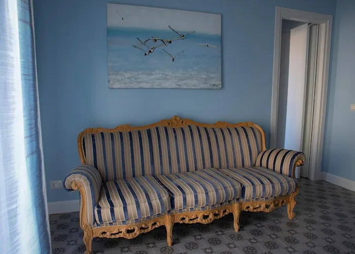 Sotto Il Faro Apartment *