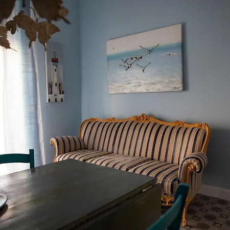 Apartment Sotto Il Faro Torre Canne